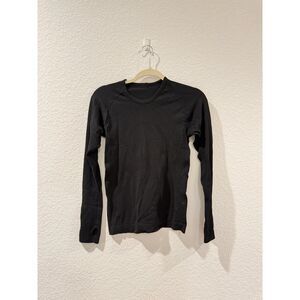 Black Lululemon Swiftly Tech workout active top